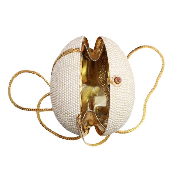 Pearl egg with amethyst clasp evening bag mint - Picture 2 of 12